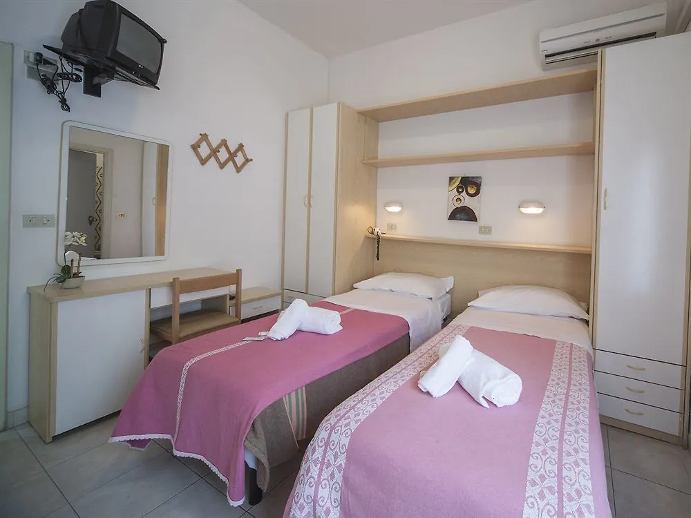 Hotel Alba Римини