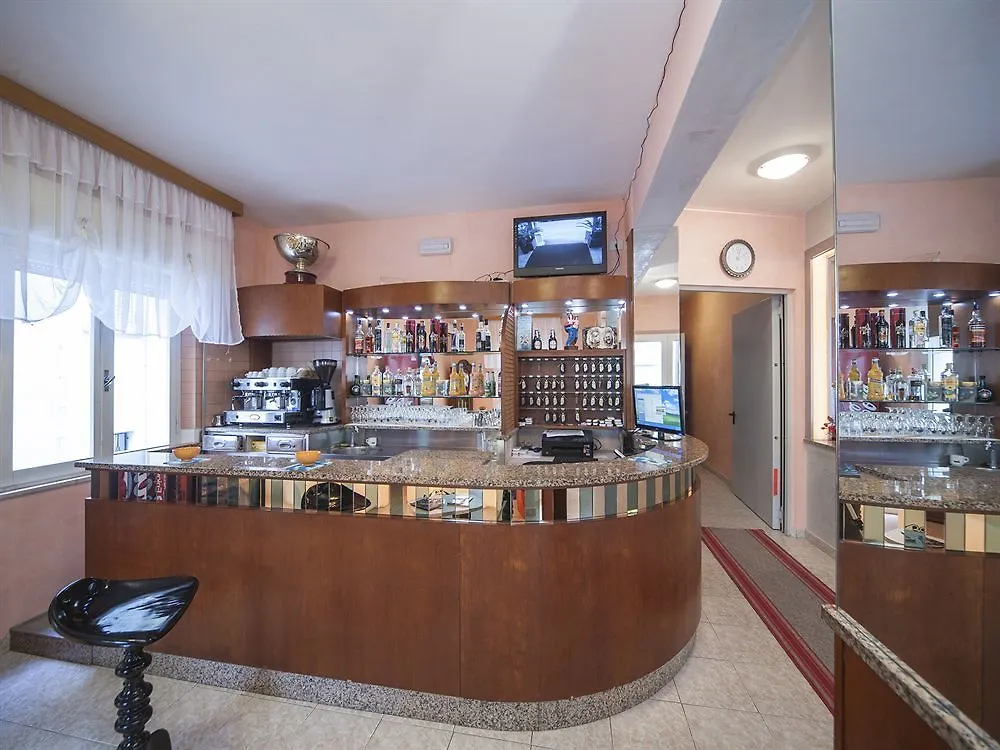 Hotel Alba Римини