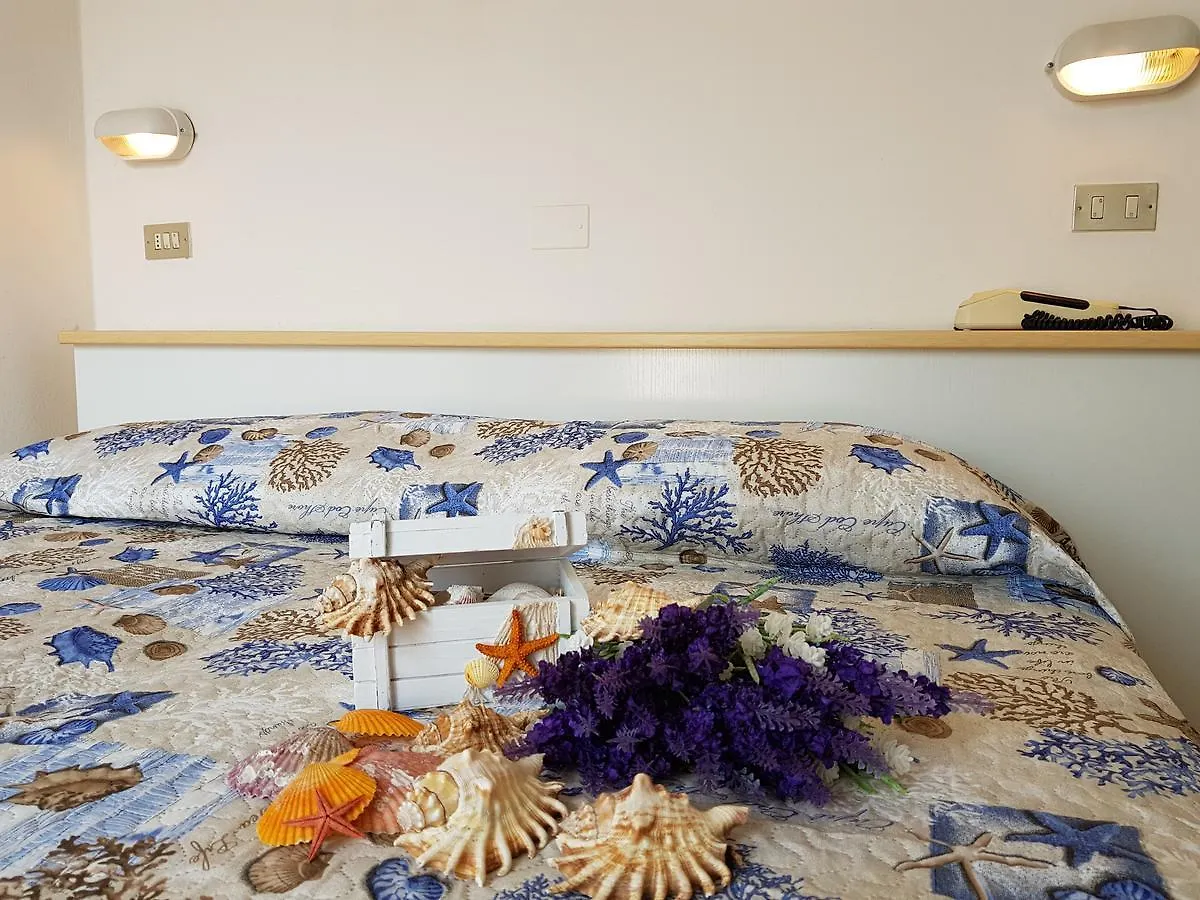Hotel Alba Rimini 3*,