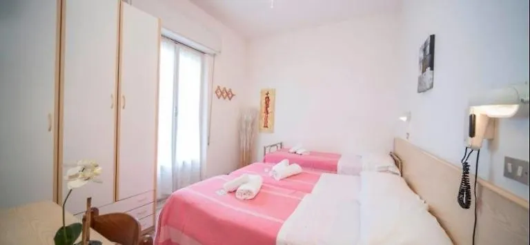 Hotel Alba Римини 3*,